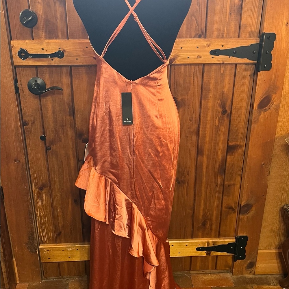 Lulu’s Small burnt peachy orange soft silky formal 2015 - Picture 3 of 12